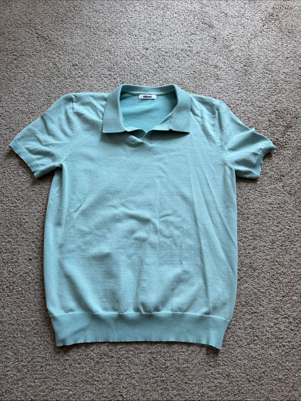 Light sage green men’s polo size small